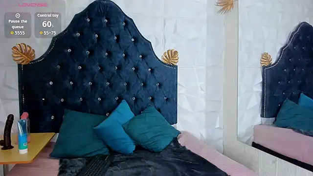  mia milf  online show from 03/23/26, 06:30