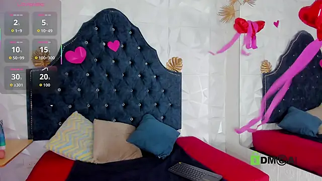 Snapshot of _mia_milf_ chatting on 02/24/26, 06:25 mia milf online show from 02/24/26, 06:25