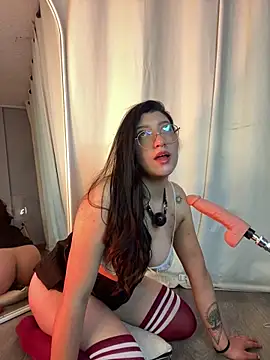 Snapshot of kaylii_purple chatting on 09/12/25, 06:02 kaylii purple online show from 09/12/25, 06:02
