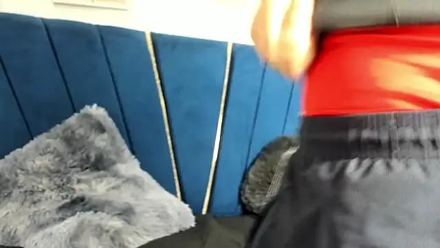 Snapshot of zeusapollofuck chatting on 09/26/25, 08:49 zeusapollofuck online show from 09/26/25, 08:49