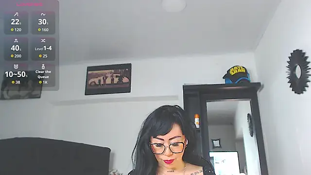 Vicky hotmilf online show from 04/08/26, 10:28