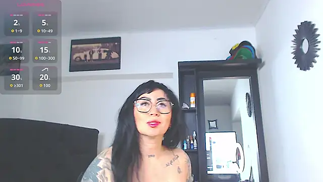 Snapshot of Vicky_hotmilf chatting on 05/11/26, 07:54 Vicky hotmilf online show from 05/11/26, 07:54