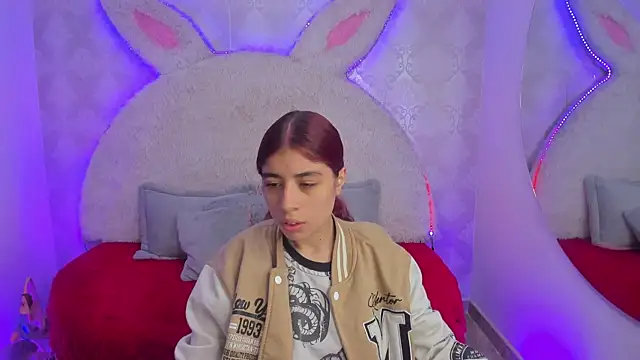 Snapshot of Gaby_louse chatting on 01/06/26, 07:40 Gaby louse online show from 01/06/26, 07:40