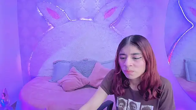 Snapshot of Gaby_louse chatting on 02/21/26, 08:00 Gaby louse online show from 02/21/26, 08:00