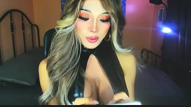 xUrGoddess Bellax online show from 11/17/25, 11:47