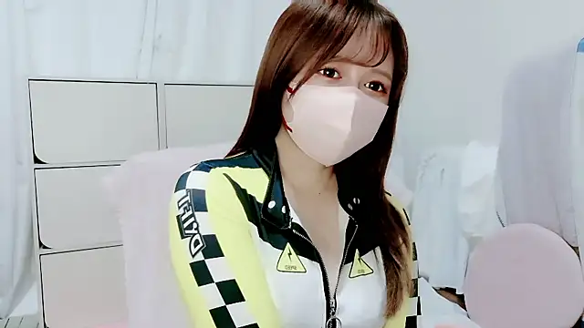 Hanachan Gcup  online show from 10/03/25, 11:45