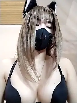 Snapshot of Helen69x chatting on 02/26/26, 01:05 Helen69x online show from 02/26/26, 01:05