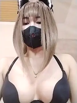 Snapshot of Helen69x chatting on 03/30/26, 03:35 Helen69x online show from 03/30/26, 03:35