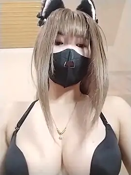 Snapshot of Helen69x chatting on 03/17/26, 12:46 Helen69x online show from 03/17/26, 12:46