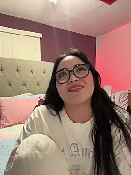 MyHoneyFrida online show from 11/27/25, 04:02