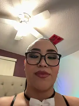 MyHoneyFrida online show from 01/11/26, 04:08