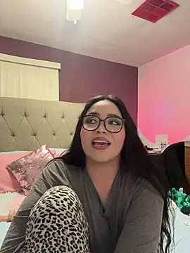 MyHoneyFrida online show from 11/26/25, 04:01