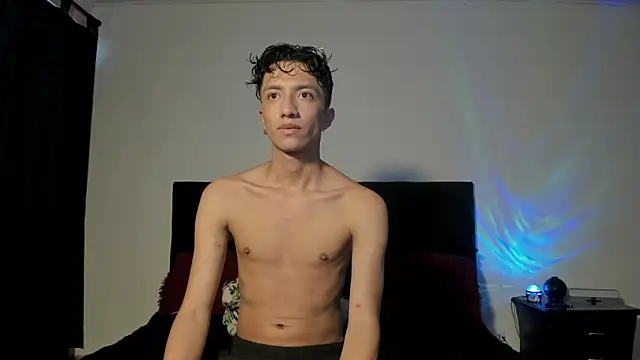 mhatias  online show from 11/07/25, 09:19