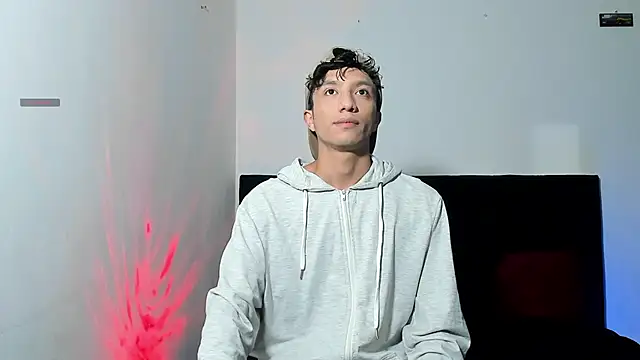 mhatias  online show from 01/13/26, 01:42