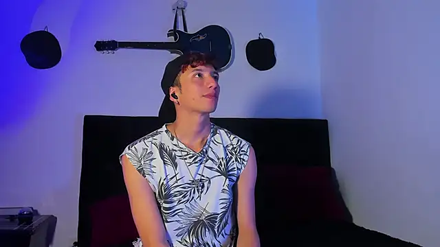 mhatias  online show from 03/31/26, 02:46