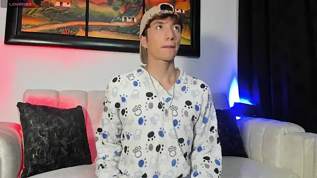 mhatias  online show from 04/18/26, 05:21