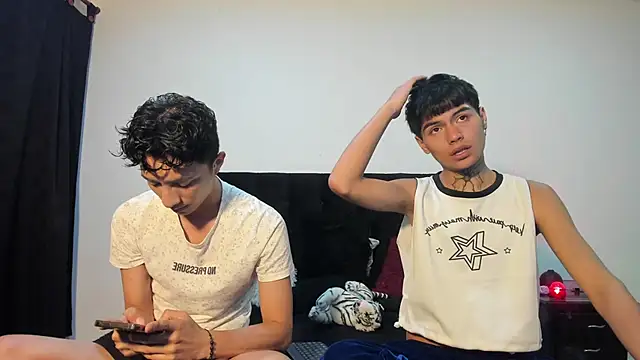 mhatias  online show from 10/27/25, 01:28