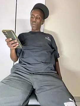 MeneerIan online show from 10/14/25, 05:35