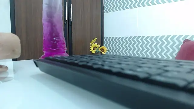 EmilyCoy  online show from 12/21/25, 03:30