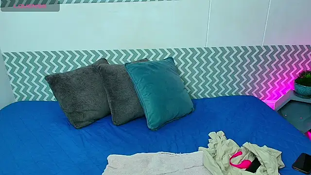 EmilyCoy  online show from 10/15/25, 02:32