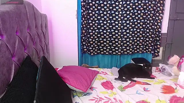 EmilyCoy  online show from 03/18/26, 05:36