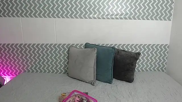 EmilyCoy  online show from 11/06/25, 02:59