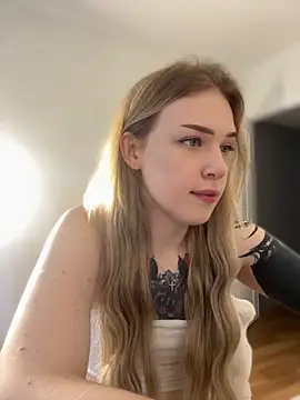 Snapshot of elliss_ chatting on 09/09/25, 05:50 elliss online show from 09/09/25, 05:50