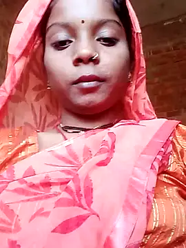 Snapshot of Hema4545 chatting on 10/14/25, 09:54 Hema4545 online show from 10/14/25, 09:54