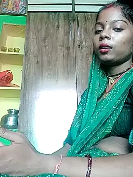 Snapshot of Hema4545 chatting on 09/09/25, 07:07 Hema4545 online show from 09/09/25, 07:07