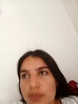 chloe 90 online show from 09/29/25, 04:34