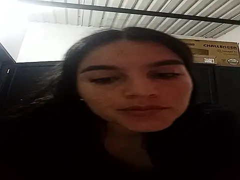 chloe 90 online show from 11/07/25, 04:17