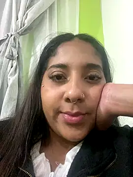 Snapshot of Megan_ale chatting on 09/27/25, 03:56 Megan ale online show from 09/27/25, 03:56