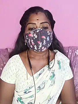 Snapshot of tamilammukuttyy chatting on 06/01/26, 04:28 tamilammukuttyy online show from 06/01/26, 04:28
