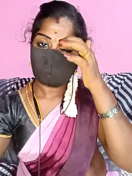 Snapshot of tamilammukuttyy chatting on 05/01/26, 04:34 tamilammukuttyy online show from 05/01/26, 04:34