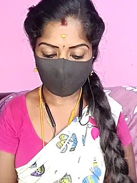 Snapshot of tamilammukuttyy chatting on 04/28/26, 05:01 tamilammukuttyy online show from 04/28/26, 05:01