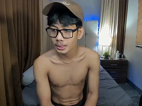 fucking hot2 online show from 10/26/25, 12:00