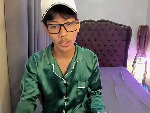 fucking hot2 online show from 01/15/26, 02:48