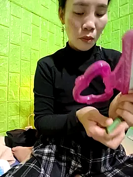 Tin tanny online show from 12/15/25, 12:00