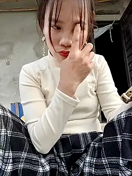 Tin tanny online show from 12/17/25, 11:37