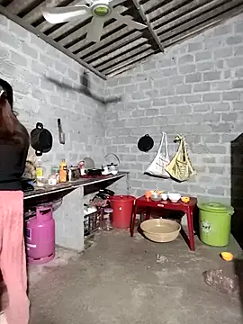 Tin tanny online show from 12/20/25, 12:13