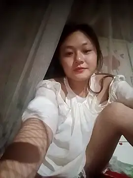 mai-xinh online show from 10/10/25, 03:13