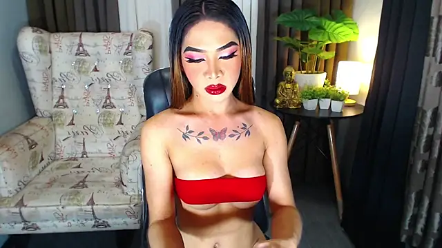 Snapshot of MariaLucyJasminx chatting on 10/05/25, 06:53 MariaLucyJasminx online show from 10/05/25, 06:53
