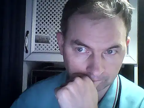 Snapshot of SummerArthur chatting on 10/07/25, 07:26 SummerArthur online show from 10/07/25, 07:26