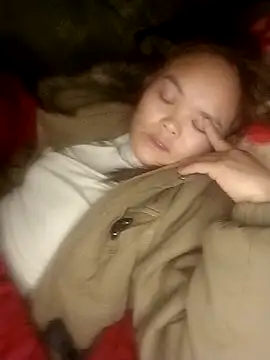 xinhxinhcute online show from 12/14/25, 09:04