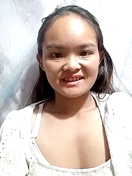 xinhxinhcute online show from 10/05/25, 12:51