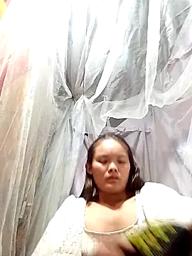 xinhxinhcute online show from 10/07/25, 02:12