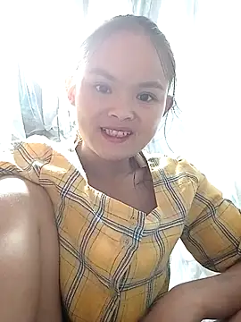 xinhxinhcute online show from 10/10/25, 10:27