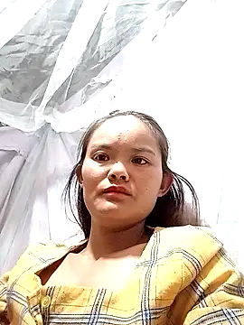 xinhxinhcute online show from 09/28/25, 10:39