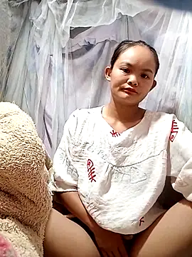 xinhxinhcute online show from 09/27/25, 08:48