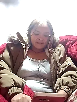 xinhxinhcute online show from 11/28/25, 11:54